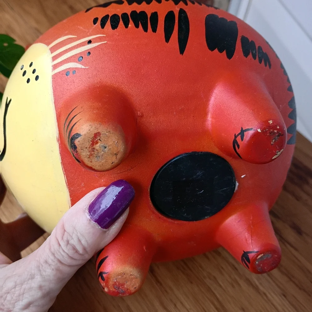 YUCATAN POTTERY HAND PAINTED CERAMIC GARFIELD PIGGY BANK
